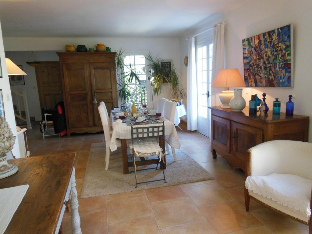 Chambres D'Hotes Saint Veredeme Pujaut Экстерьер фото